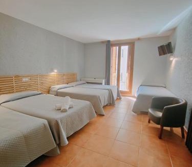 Jaca Hotel | Hotel Acebo Plaza Mayor