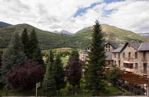 Esterri D'Aneu Hotel | Hotel Bruna