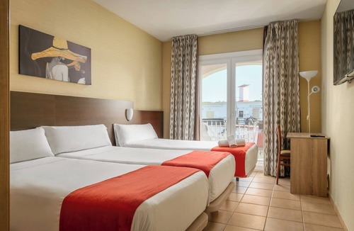 Castelldefels Hotel | Hotel Canal Olimpic