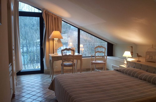 Fontaine-de-Vaucluse Hotel | Hotel du Poète