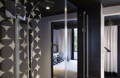 Champs-Elysees Hotel | Hotel EKTA