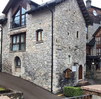 Tramacastilla de Tena Hotel | HOTEL EL Alboroque
