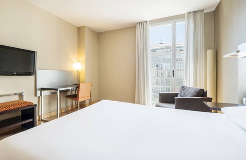 el Fort Pienc Hotel | Hotel ILUNION Auditori