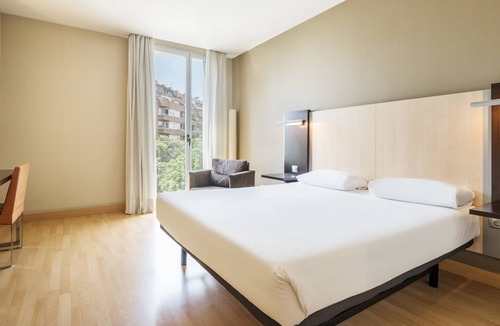 el Fort Pienc Hotel | Hotel ILUNION Auditori