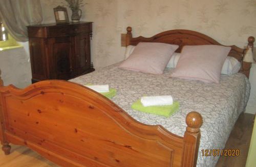 Neuville House | Hotel Le Commerce