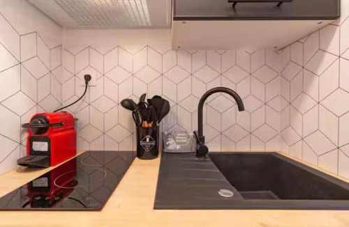 Ax-les-Thermes Apartment | Hotel Le Grillon- studio numéro 11 premier étage ou T2 numéro 9 rez-de-chaussée