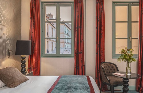 Latin Hotel | Hotel Le Petit Paris