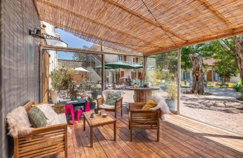Queyrac Hotel | Hotel Les Vieux Acacias