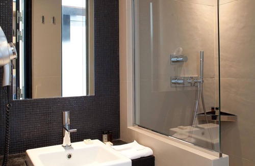 Chaillot Hotel | Hotel Marceau Champs Elysees