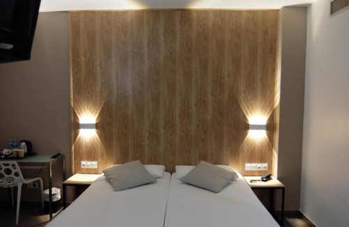 El Baix Guinardo Hotel | HOTEL MEDICIS