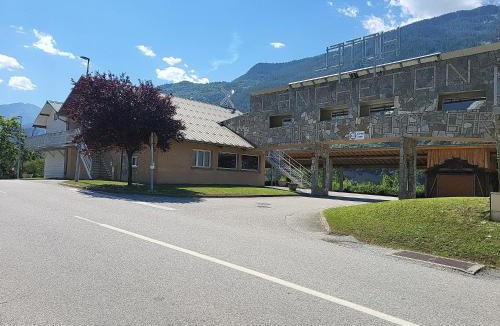 Saint-Julien-Mont-Denis Hotel | Hotel Restaurant Lancheton