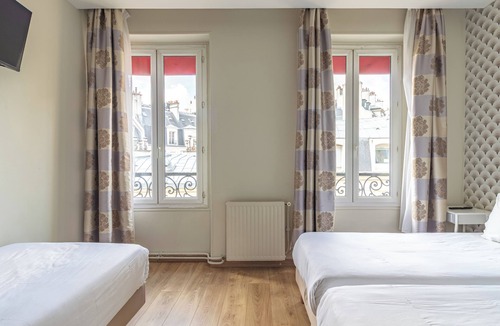 Quartier de Rochechouart Hotel | Hotel Riviera