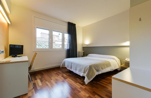 La Pobla de Claramunt Hotel | Hotel Robert