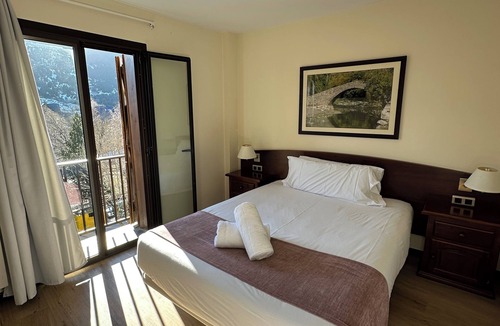 Pla de l'Ermita Hotel | Hotel Romànic