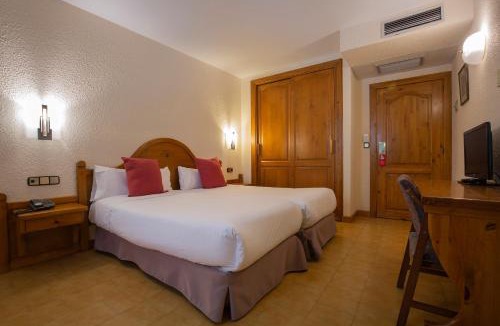 Arinsal Hotel | Hotel Sant Gothard by Nexta