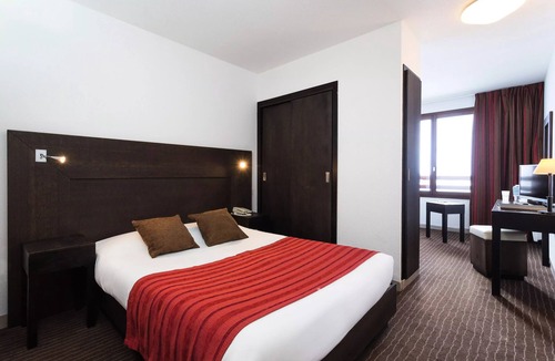 Val Claret Hotel | Hotel Tignes Le Diva - Breakfast - Classic Room 3 Adults
