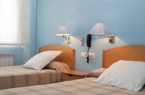 Ayerbe Hotel | Hotel Villa de Ayerbe
