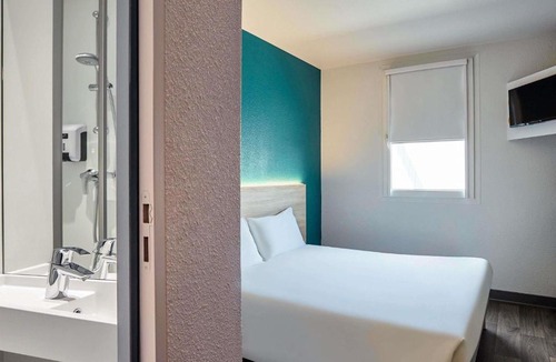 Lormont Hotel | hotelF1 Bordeaux Nord Lormont