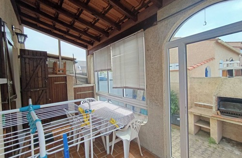 Sainte-Marie-la-Mer House | House 2 bedrooms with garden near beach