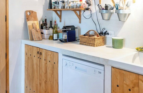 Travaillan House | House among vineyards near Mont Ventoux
