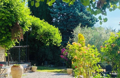 Revest-Saint-Martin House | House for 8 people with a pool: "A Provençal Getaway in the Shade of the Mulberry Tree"