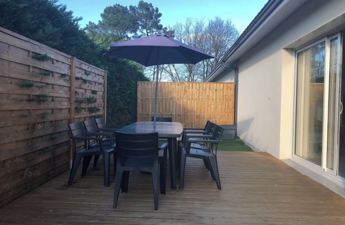 Le Teich House | House in Le Teich; nature and beaches nearby