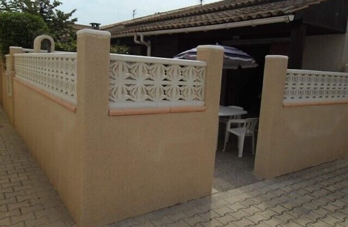 Portiragnes-Plage House | House in secure residence with shared swimming pool, 2 bedrooms, sleeps 5, 400 metres from the.