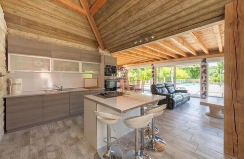 Gagnieres Ski Chalet | House N°8 (Jasmine)