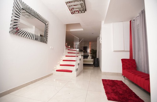 Paray-Vieille-Poste Villa | House near Paris-Orly