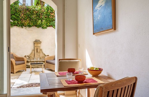 St.-Remy-de-Provence House | House with courtyard in the heart of Saint Remy de Provence