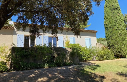 La Bastidonne House | house with peaceful pool, south Luberon, between vineyards and olive trees