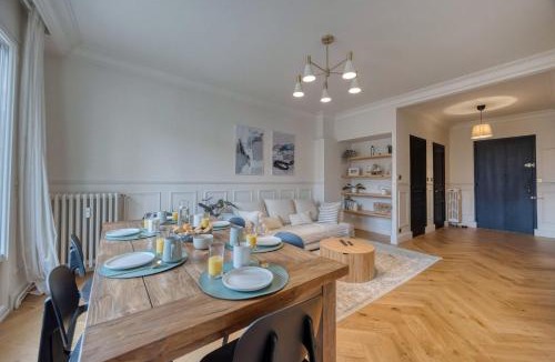 Quartier Exposition-Bajatiere Apartment | #HS Haussmann 1890 Grenoble