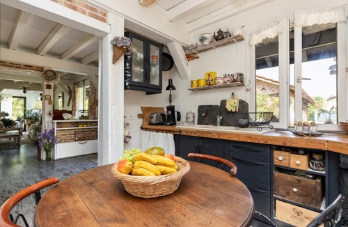 Leon House | Humanesens House - LEON