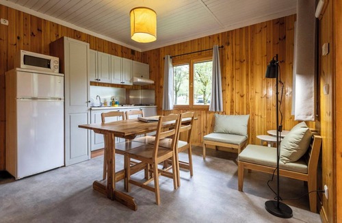 Guardiola de Bergueda Cabin | Huttopia Barcelona Pirineos