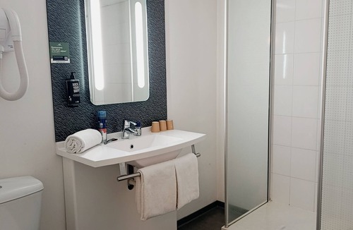 Aurillac Hotel | ibis Aurillac