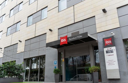 Mollet del Valles Hotel | Ibis Barcelona Mollet