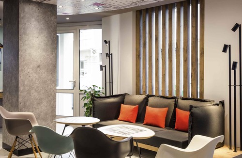 11th Arrondissement Hotel | ibis Paris Père Lachaise