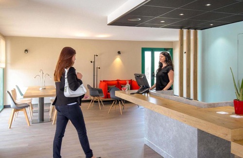 Rivesaltes Hotel | ibis Perpignan Nord Rivesaltes