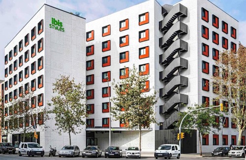 El Parc i la Llacuna del Poblenou Hotel | ibis Styles Barcelona City Bogatell