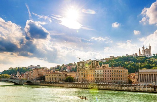 Gorge de Loup Hotel | Ibis Styles Lyon Gorge de Loup Saphir