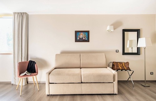 Brignais Hotel | ibis Styles Lyon Sud Brignais