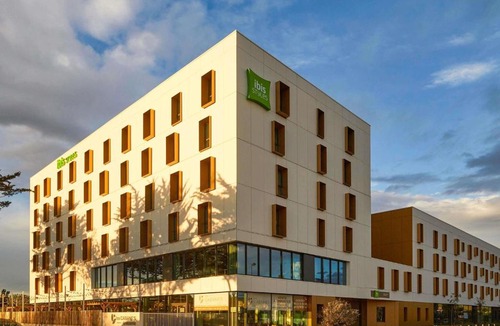 Mauguio Hotel | Ibis Styles Montpellier Aéroport Parc Des Expos