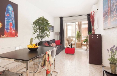 el Fort Pienc Apartment | Ideal location right between the old town and La Sagrada Familia 6 ppl!
