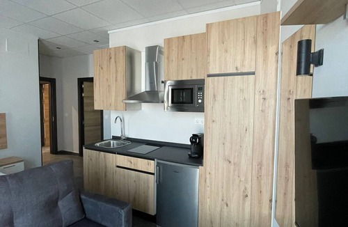 Parla Apartment | Ideal Studio: Between Madrid, Toledo and Warner Park 4.4