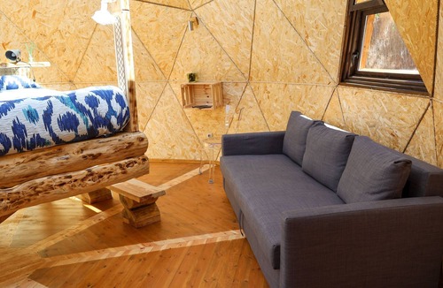 Prades Bed & Breakfast | Iglú con Techo de Cristal Premium