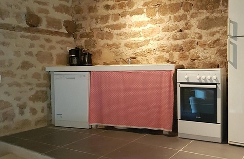 Strenquels House | IN A VERY NICE VILLAGE 4 travellers