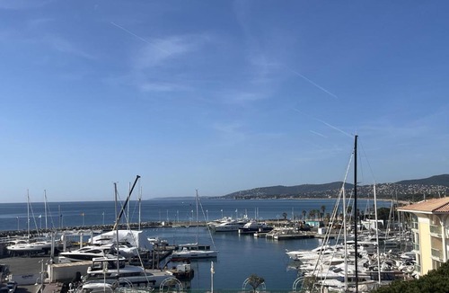 Frejus Port Apartment | Incroyable vue sur mer pour ce T2 avec cabine, Le Capitole