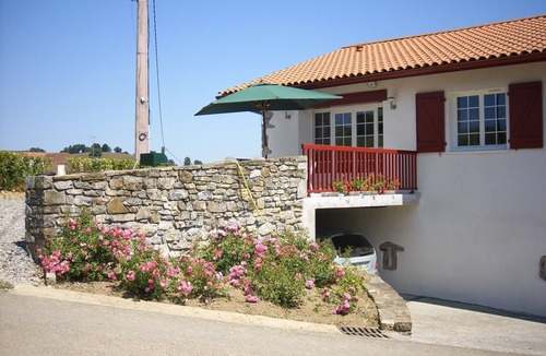 Lantabat House | Independent 3 * gîte in the Basque Country between sea and mountains