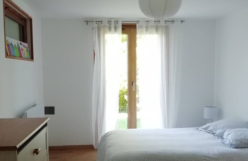 Viuz-la-Chiesaz Apartment | independent 68m2 apartment with large private garden