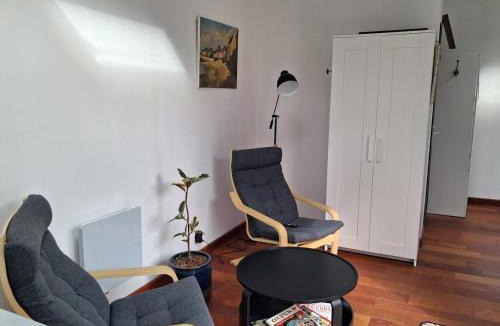 Pont-l'Abbe Apartment | Independent studio